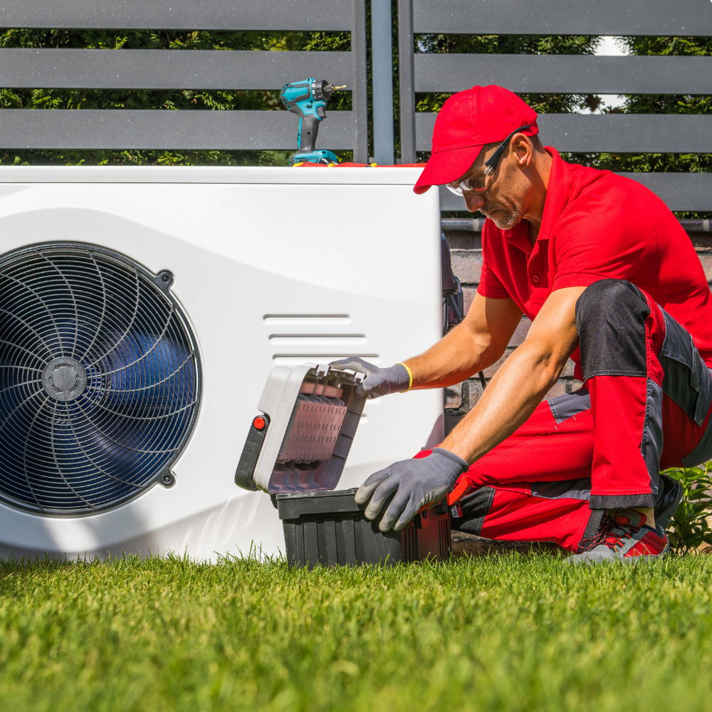 Luft-Wasser-Wärmepumpe Außengerät vor einem Einfamilienhaus — Greenwork Wärmepumpe Vechta